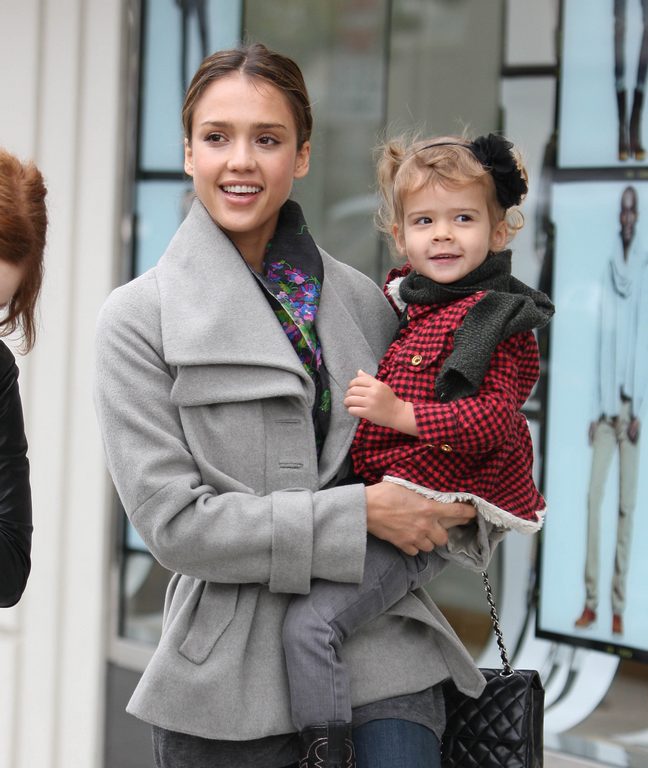 Jessica Alba, gray coat, print scarf, chanel bag, Honor Marie