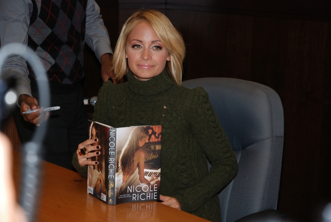 Nicole Richie, book signing, green sweater, green turtleneck sweater